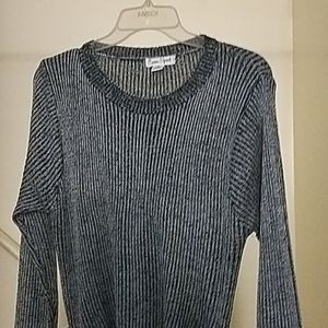 2 piece sweater skirt suit